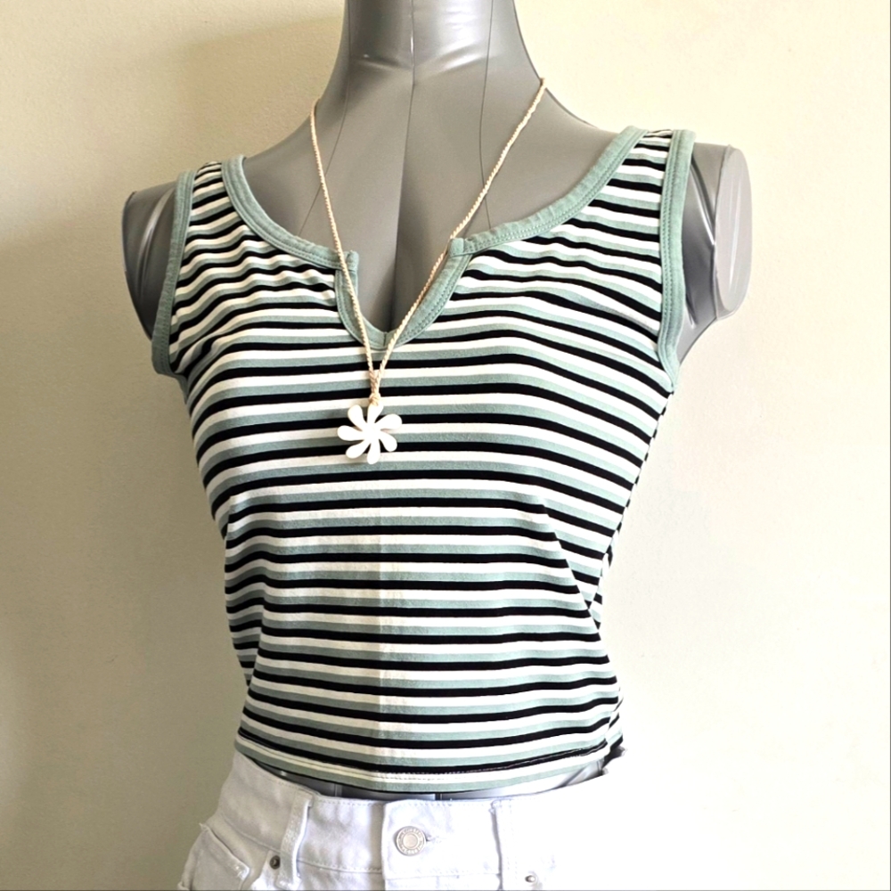 Cropped Tank Top